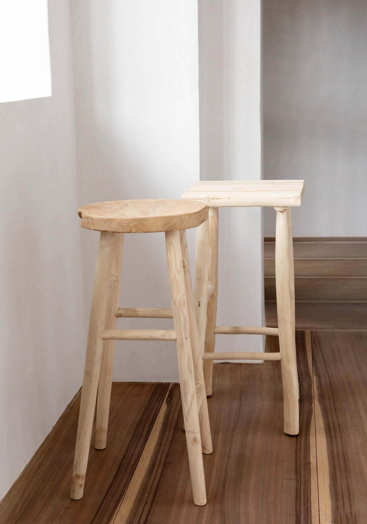 NATURES COLLECTION KEDUT BAR STOOL, NATURAL