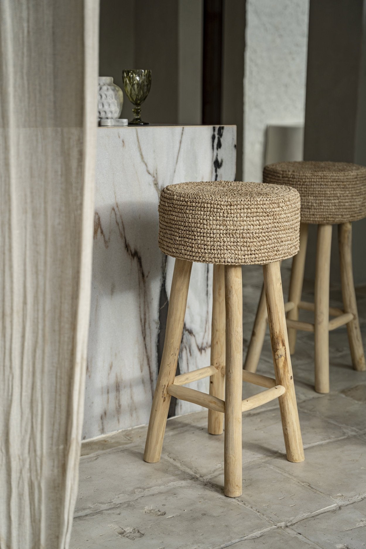 BAZAR BIZAR RAFFIA BAR STOOL