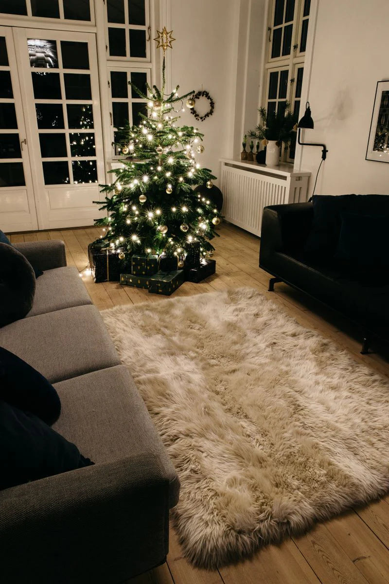 LONG WOOL SHEEPSKIN RUG