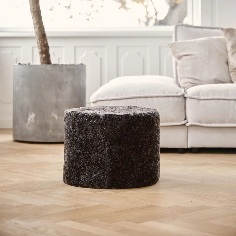 SHORT WOOL CURLY SHEEPSKIN POUF