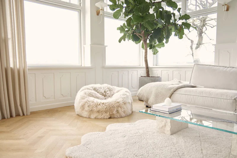 ROUND SHEEPSKIN BEAN BAG, LONG WOOL