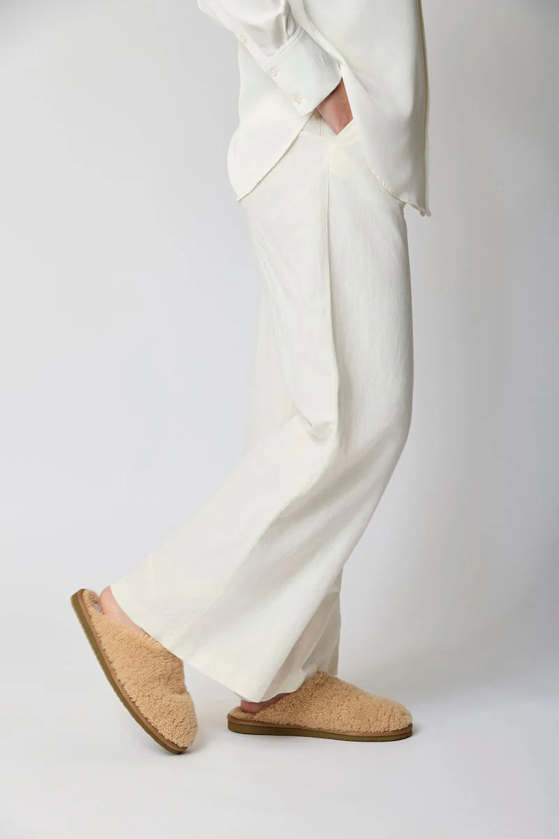 NATURES COLLECTION UNISEX CURLY SLIPPER