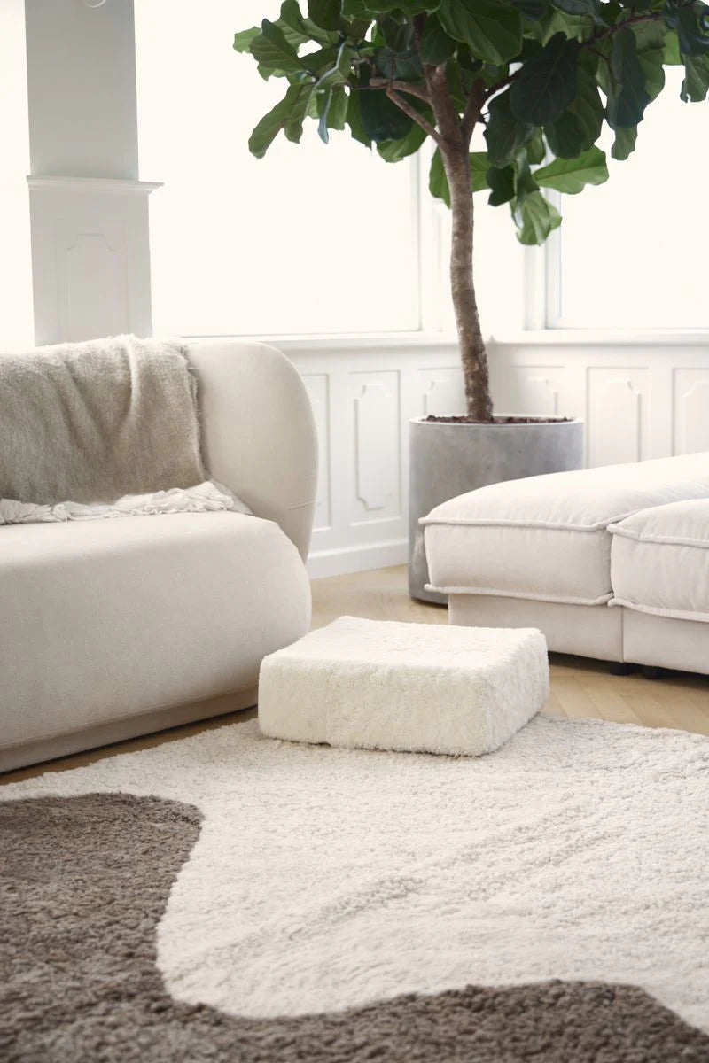 SHORT WOOL CURLY SHEEPSKIN POUF