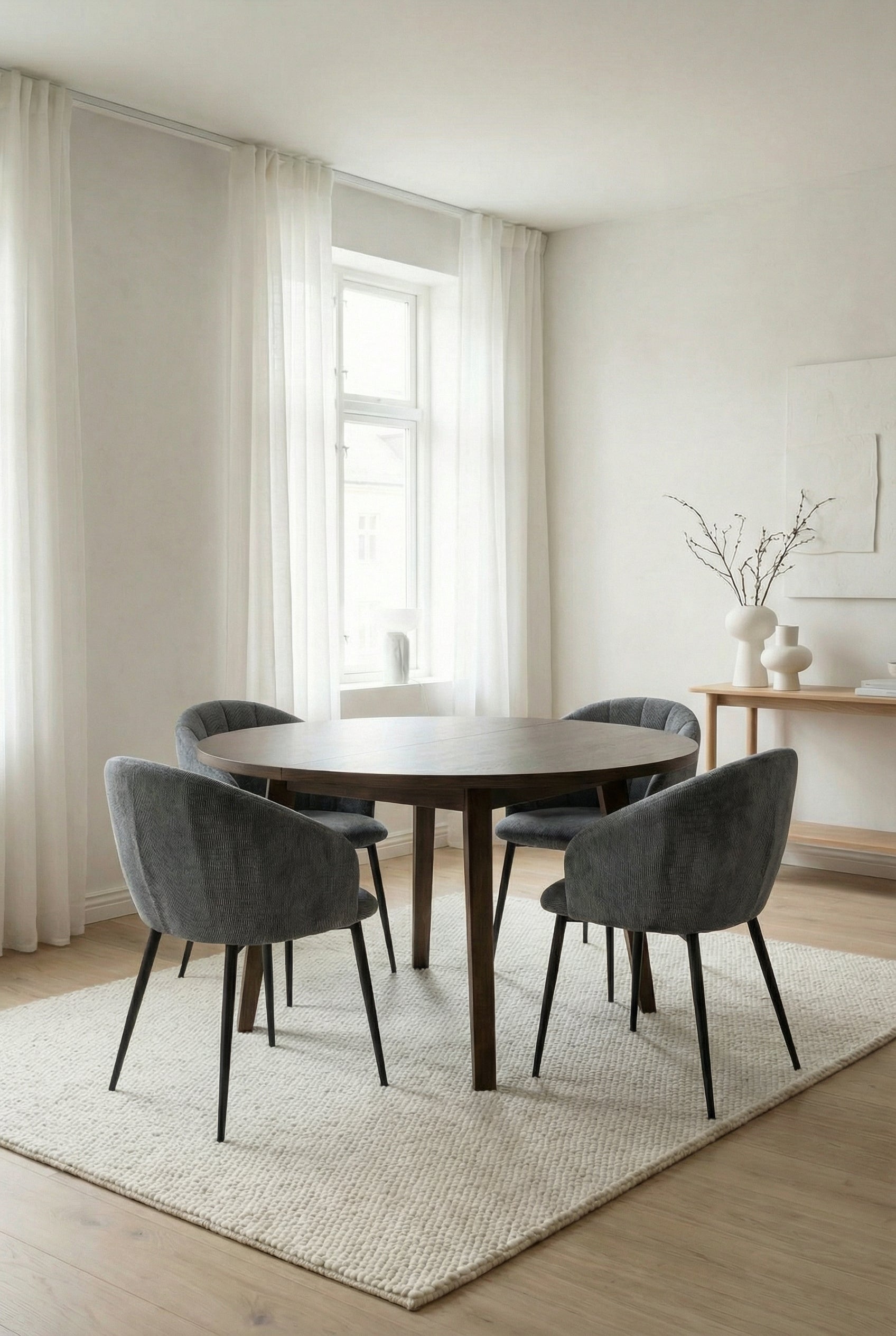 Sten Round Dining Table – Smoked Oak