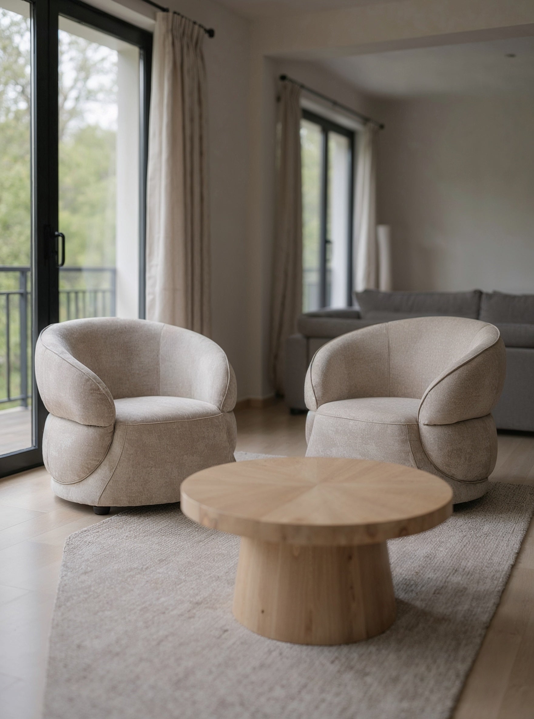 Lina Curved Lounge Chair