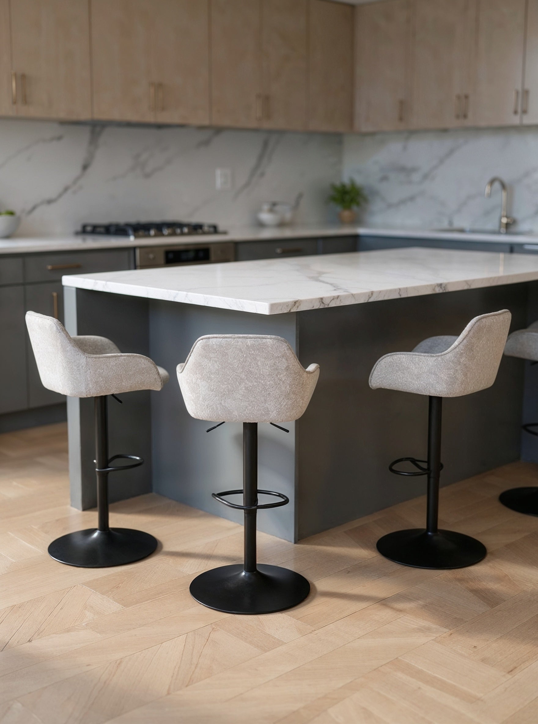Luna Swivel Bar Stool