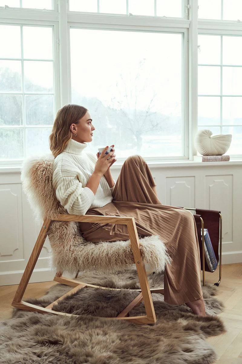 ROCKING CHAIR